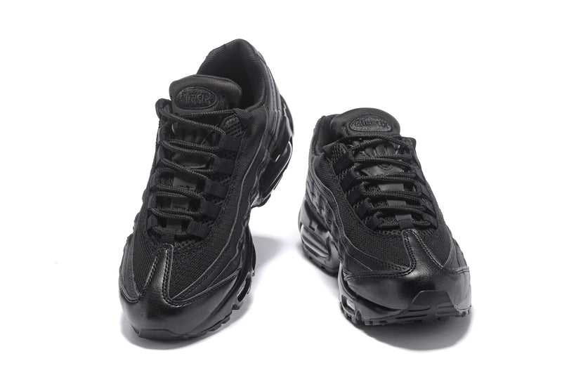 Air Max 95 “Triple Black” Sob encomenda